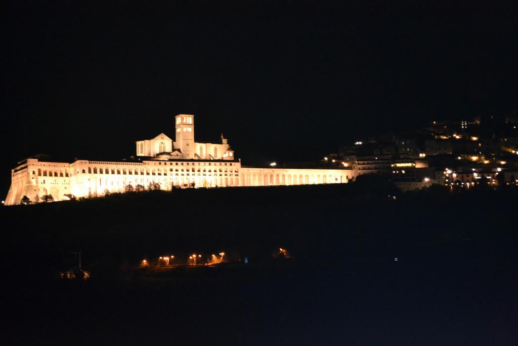 Camere I Monelli Assisi Bagian luar foto